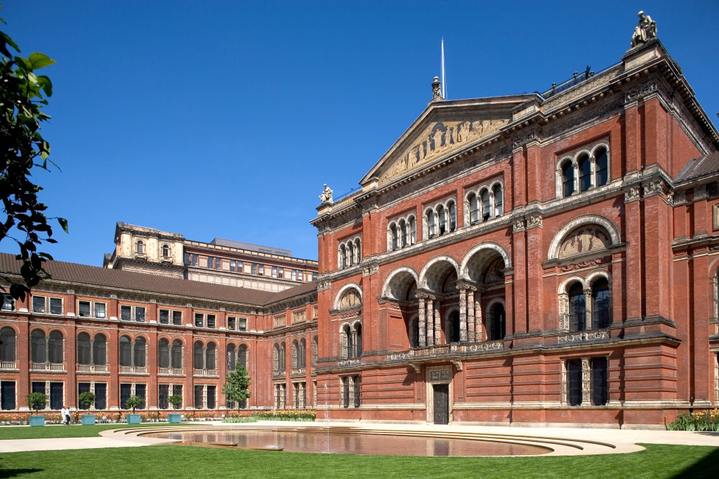 V&A