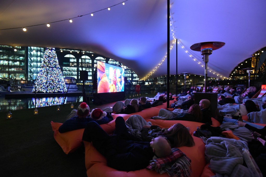 7 christmas floating film festival
